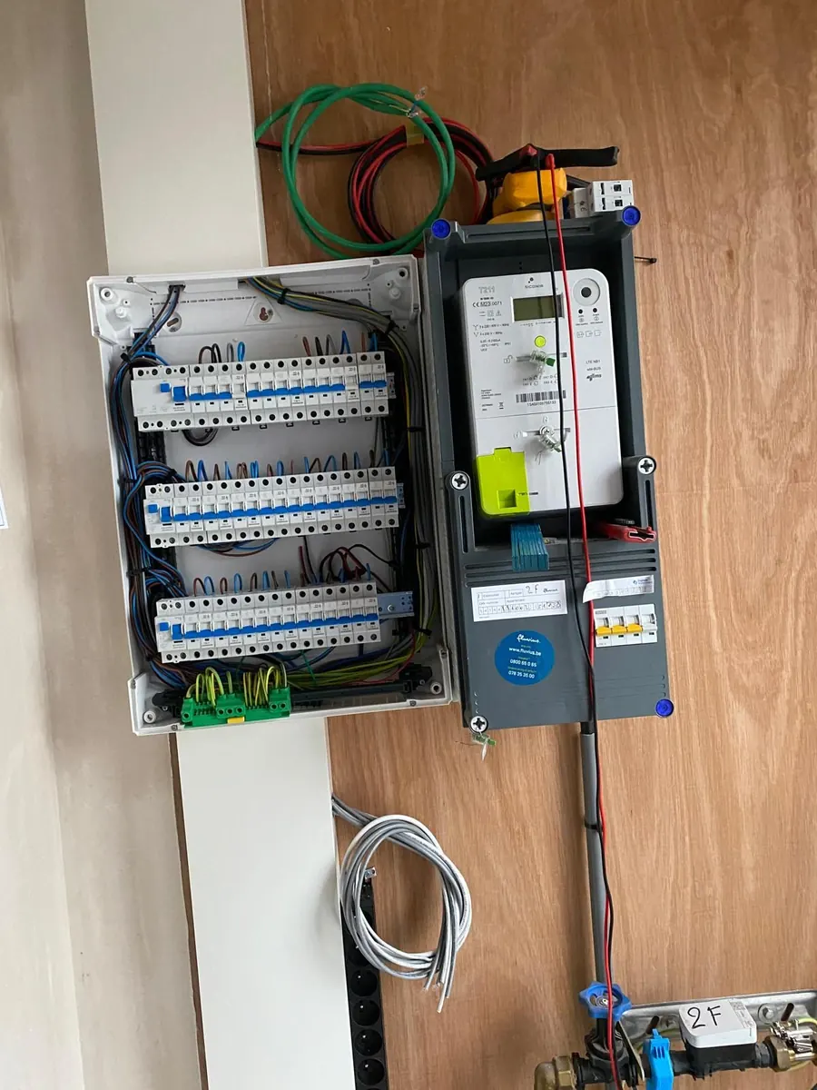 Zekeringkast met digitale meter